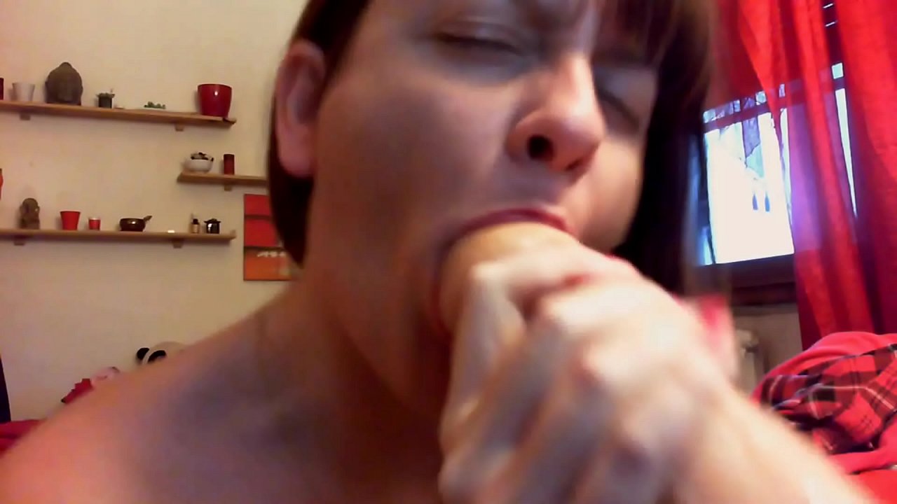 आपल्या घाणेरड्या बहिणीसाठी उत्कृष्ट भावनोत्कटता, आपले तोंड उघडा आणि ते सर्व प्या